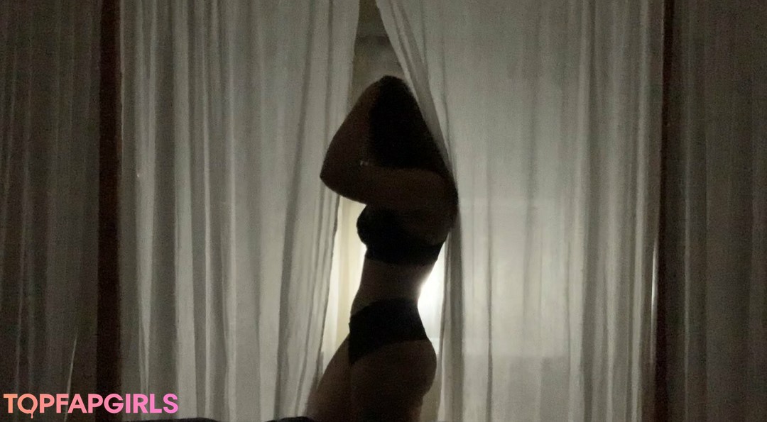 raarii pornographic star gallery