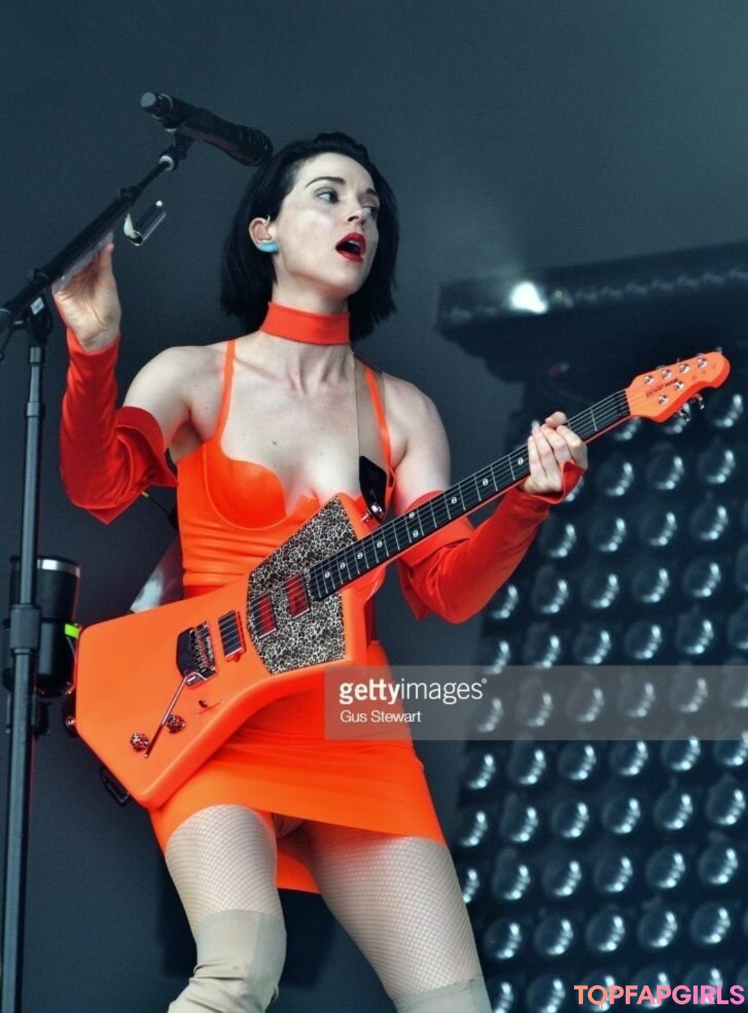 Annie Clark star exclusive archive