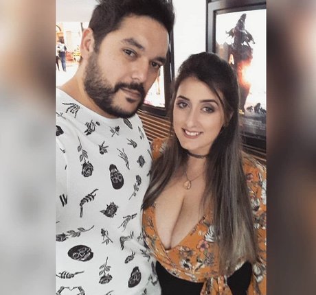 Michelly Rebechi nude pornstar pics