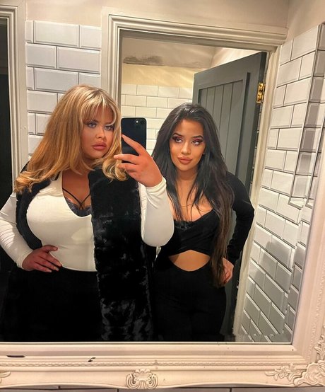 Susannah Elizabeth profile image