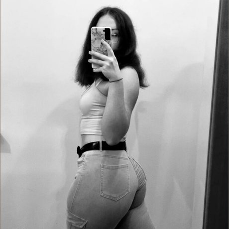 Meli hold free model images