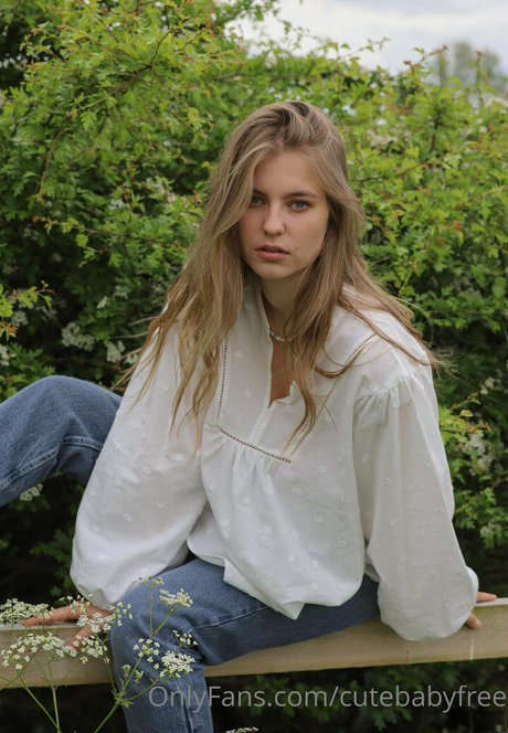 cutebabyfree nudes actress gallery