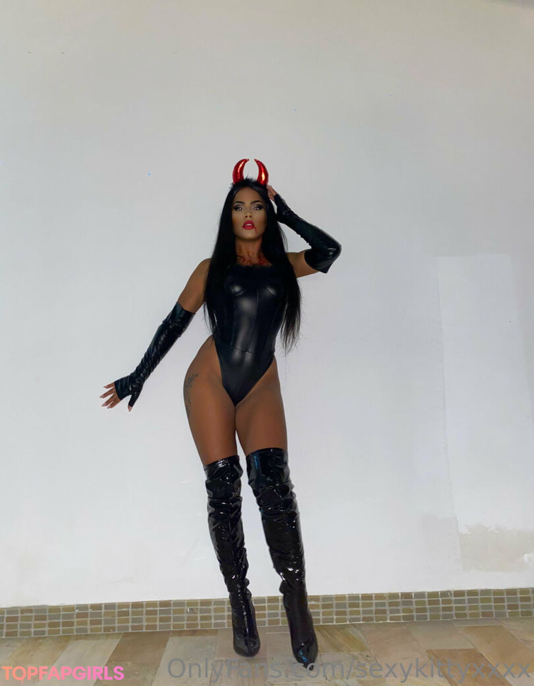 sexykittyxxxx star naked picture