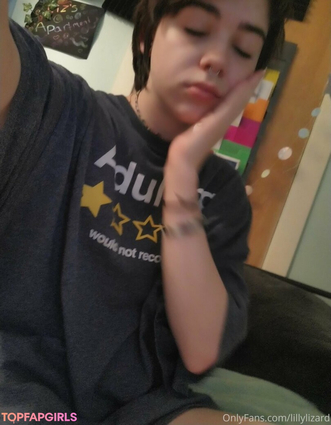 flat chested onlyfans free nude pics