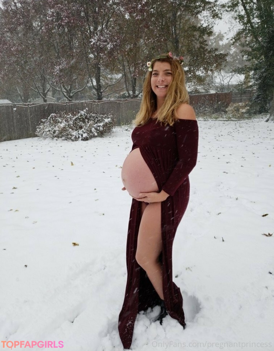 pregnantprincess nudes model gallery
