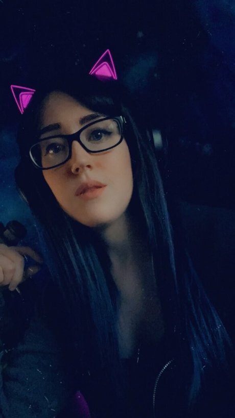 Vtuber Itsue nude star image