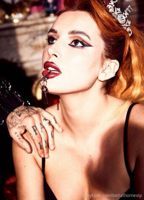 bellathornevip model sexy archive