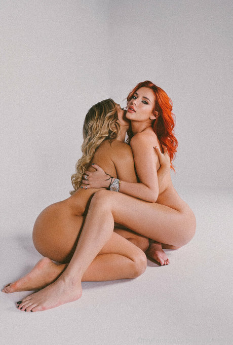 bellathornevip star xxx pics