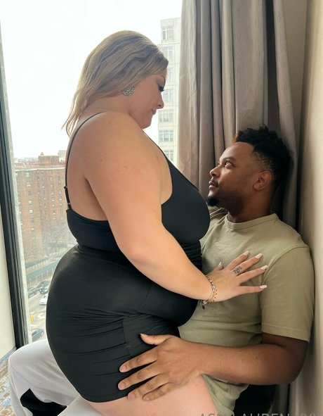 ashlaurenxxx hot model gallery