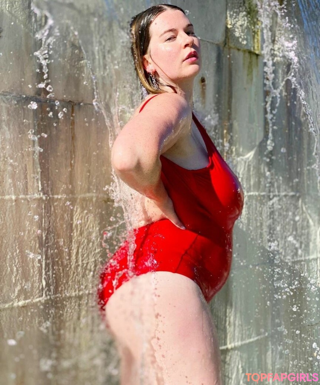 Tori Dunlap porn model pictures