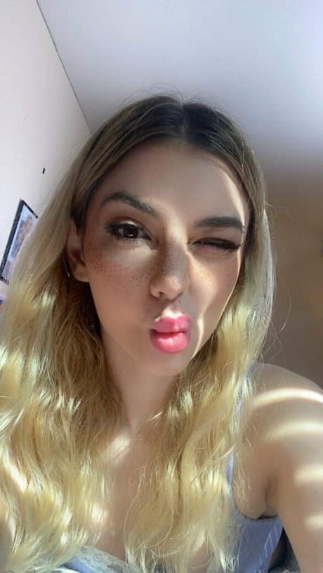 demihawksfree sexy star pictures