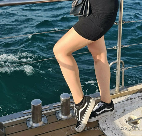 findomylia beautiful model pictures