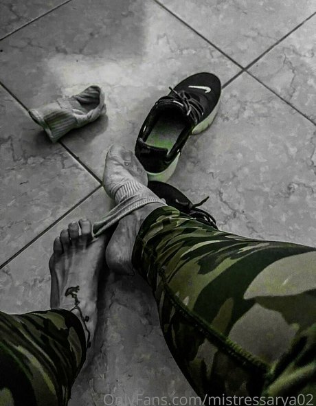 mistressarya02 star photo