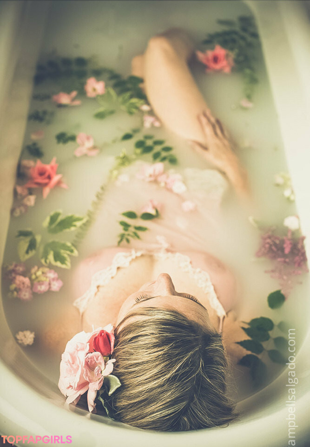 leahloolabelle model sex photo