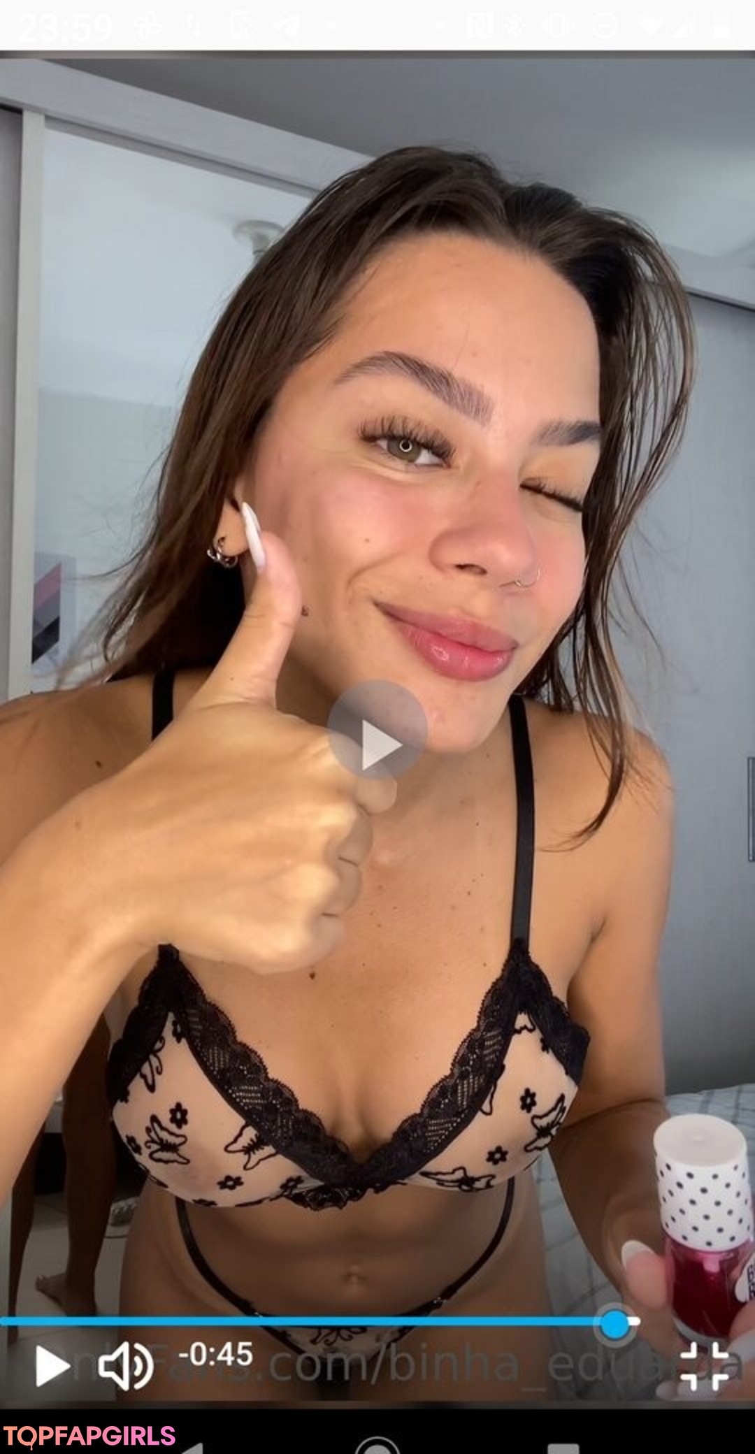 Binha Eduarda nude model pics