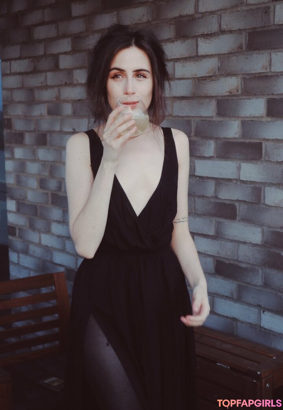 Dodie Clark pornstar erotic archive