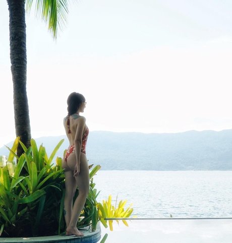 Danielle Noce model gallery