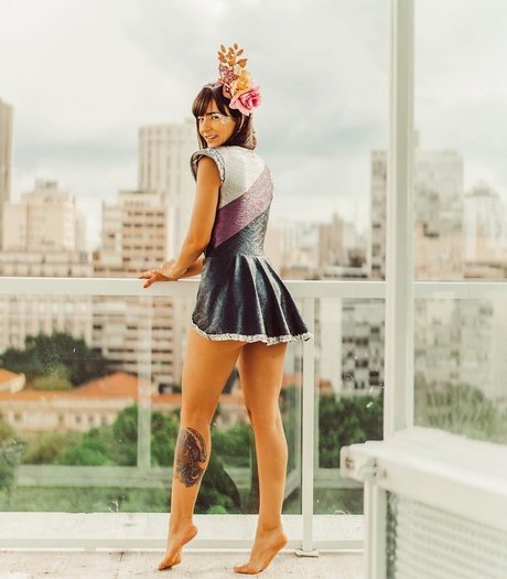 sisters onlyfans nudes images