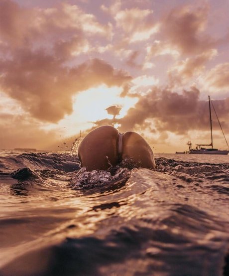 Danielle Noce sex model pic