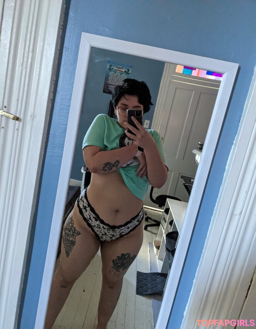 basilbabyy star naked photos