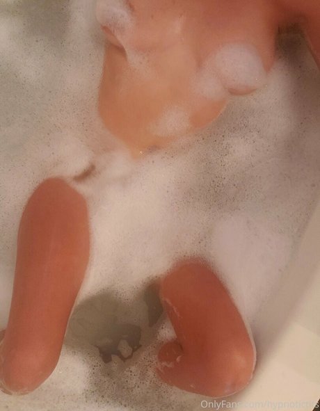 hypnotictits model exclusive img