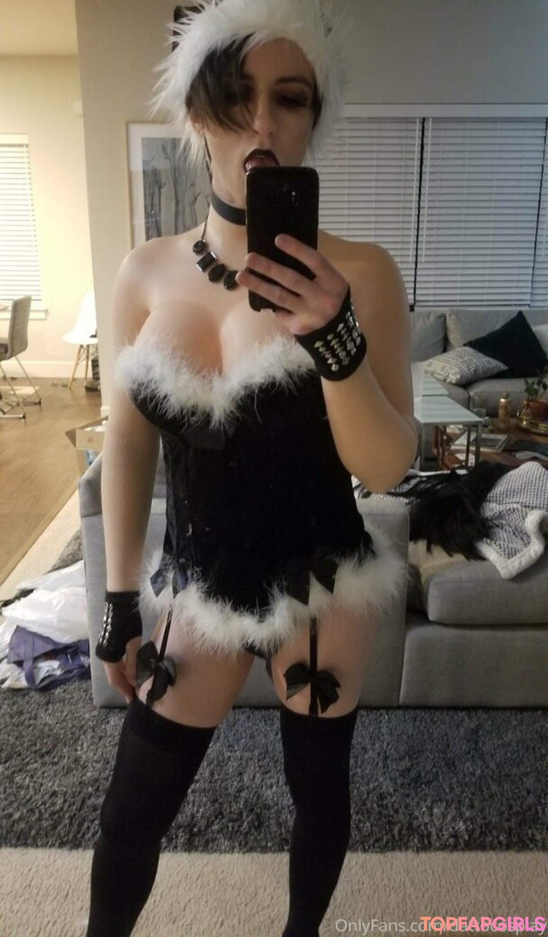 huge anal dildo onlyfans free photos
