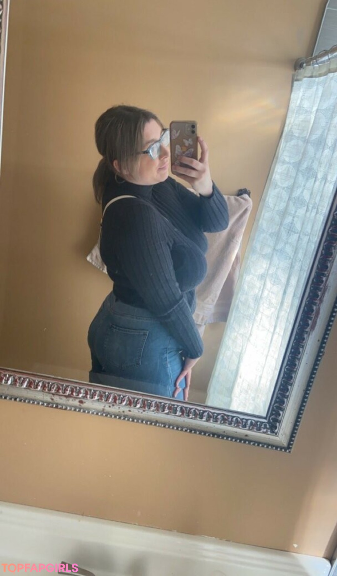 baddiealexaaa nude pornstar pictures