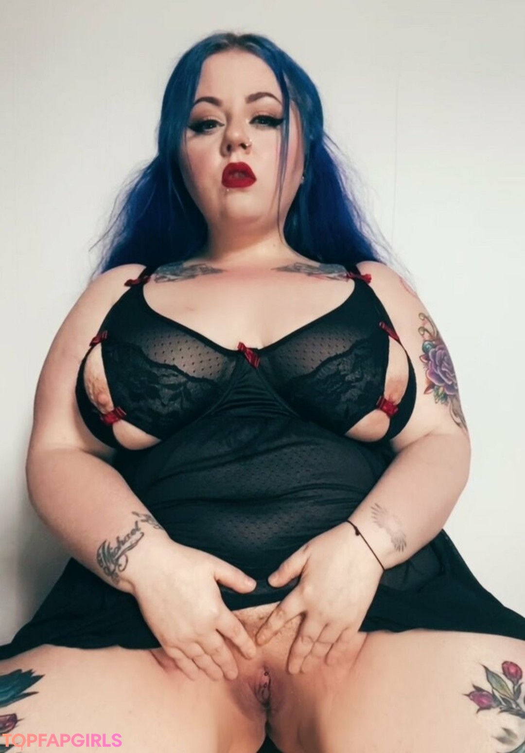 tattooed redhead onlyfans perfect gallery