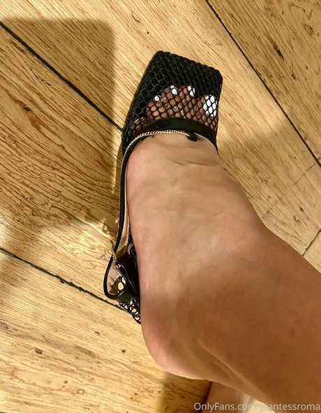 giantessroma exclusive star pictures