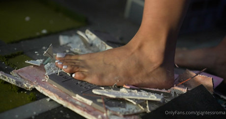 giantessroma star perfect pic