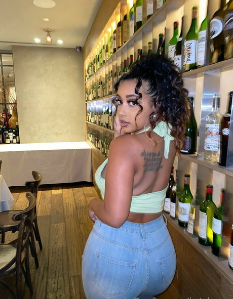 jetdope model hot pics