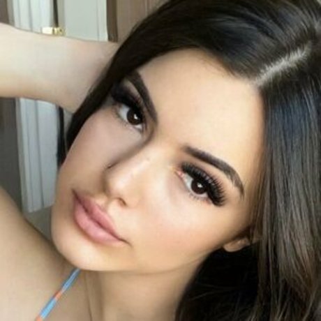 Elsalove erotic actress pics