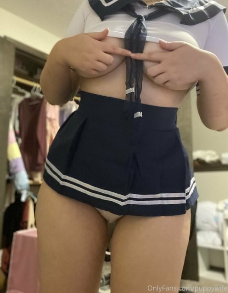 puppywife model pornographic picture