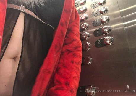 mummawinter model exclusive archive