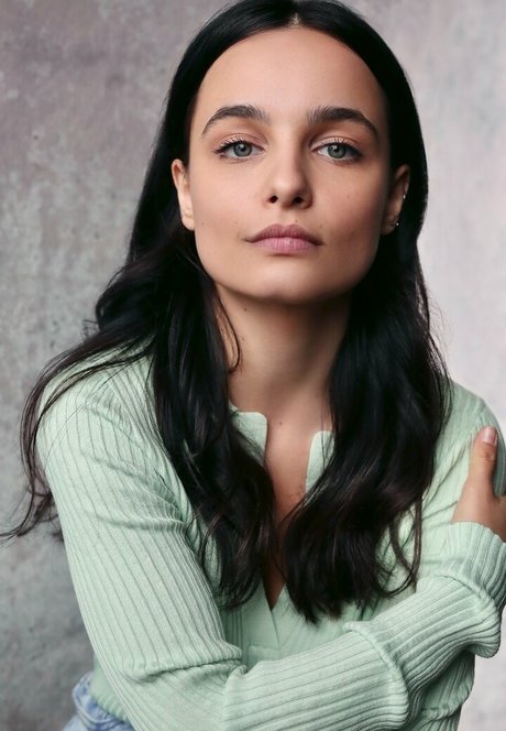 Ruxandra Porojnicu pretty actress pictures