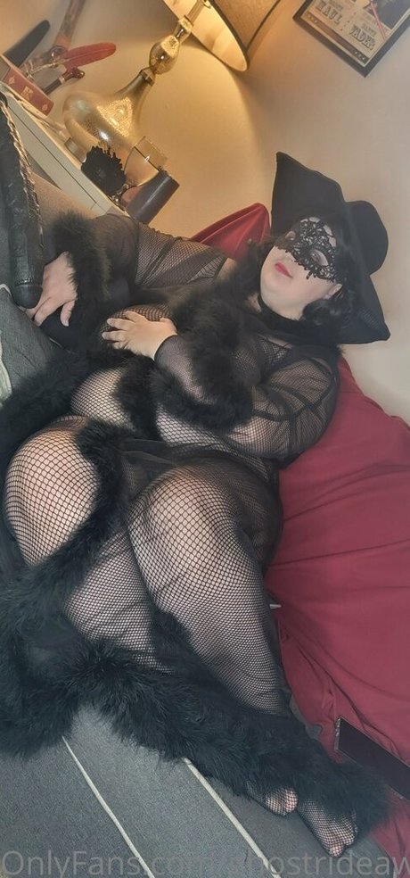 ghostrideawayfree erotic pornstar img