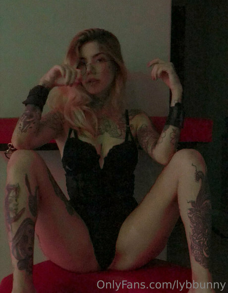 tiny onlyfans beautiful nude gallery