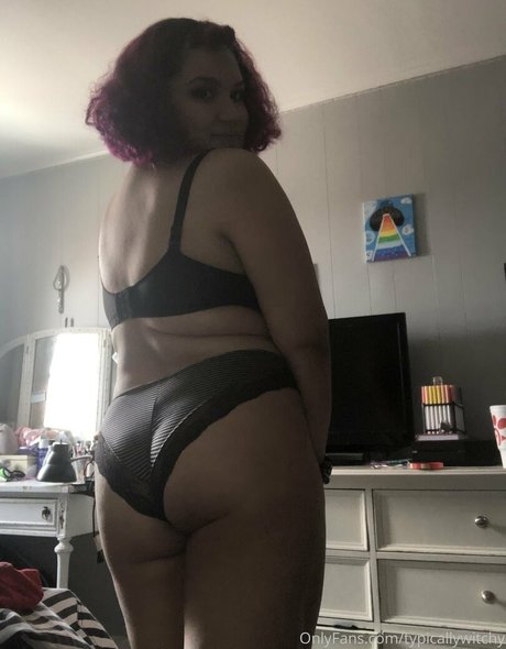 yourlocalewhore model naked pic