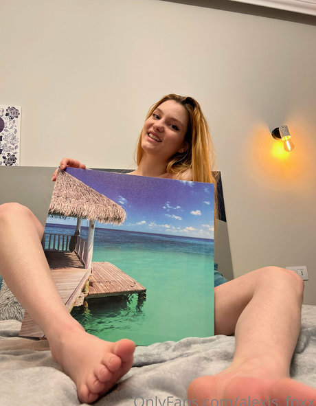 alexisfoxxie profile image