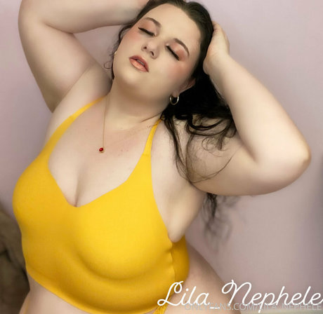 lila nephele hot model img