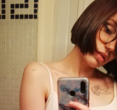 vxlqymia star sexy photo