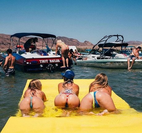 ginababii92 nude pornstar pic