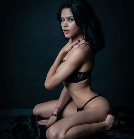 scarletsblade pretty actress photos