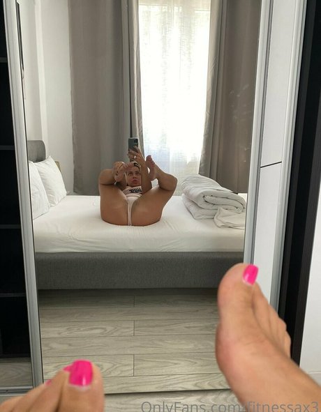 fitnessax3 model hot photo