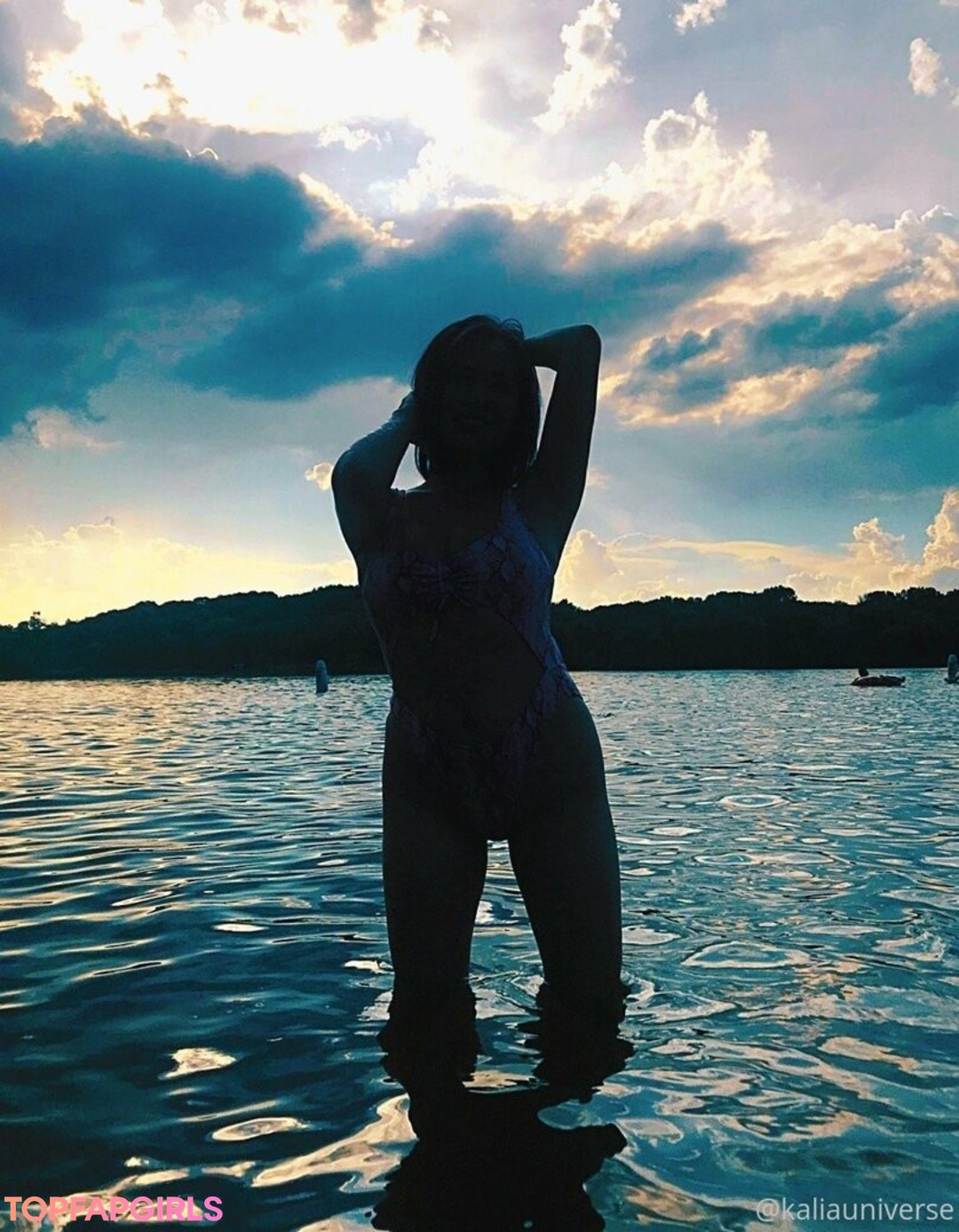 kaliauniverse star nude picture