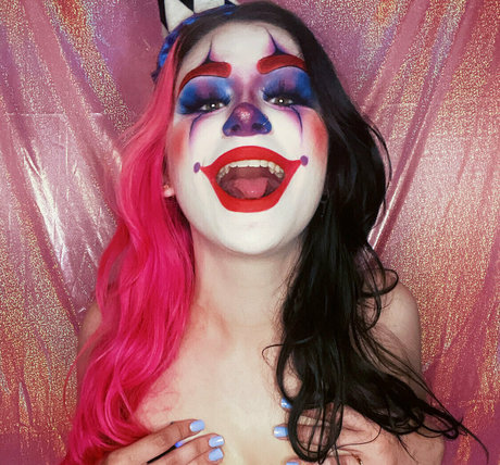 smollbabeyfree nudes model archive