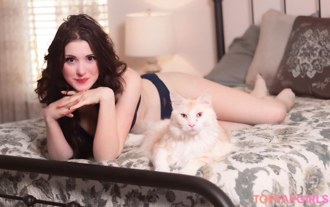 Tina Kinz pornstar nude img