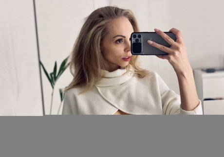 Nikki Mills pornstar erotic archive