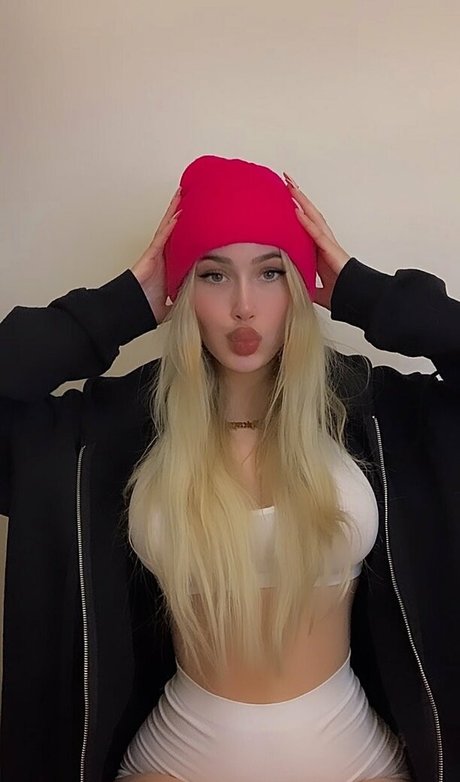 Dressupblondie pornstar xxx images