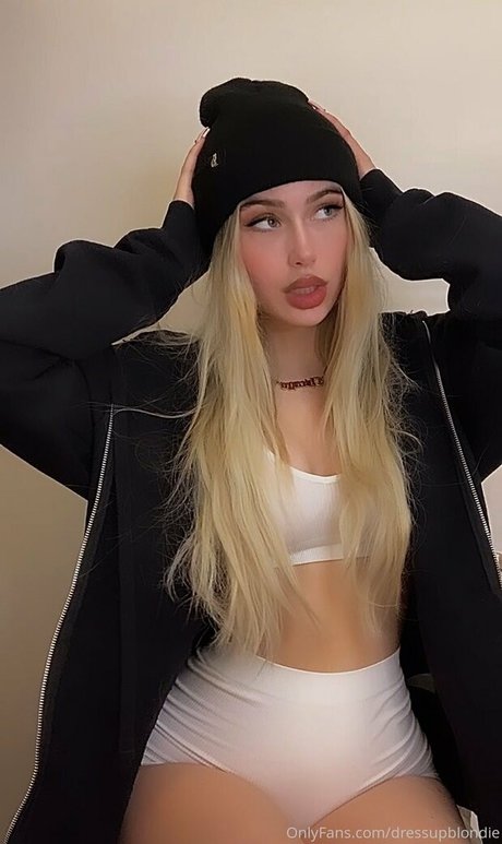 Dressupblondie model nice pic